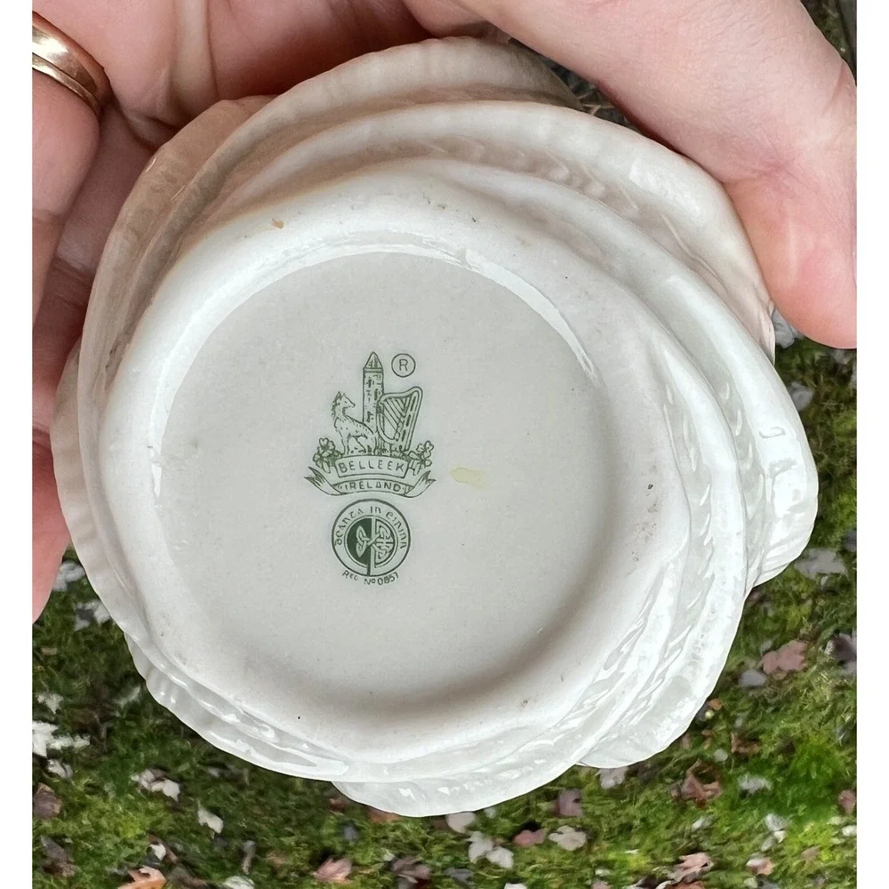 Vintage Belleek Neptune Twisted Swirl Sea Shell Seashell Vase‎ Light Yellow 4